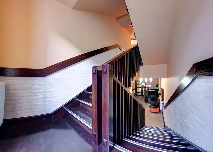 Free Way Hostel *