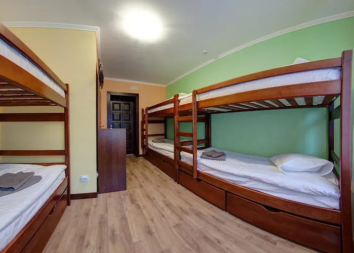 Free Way Hostel *